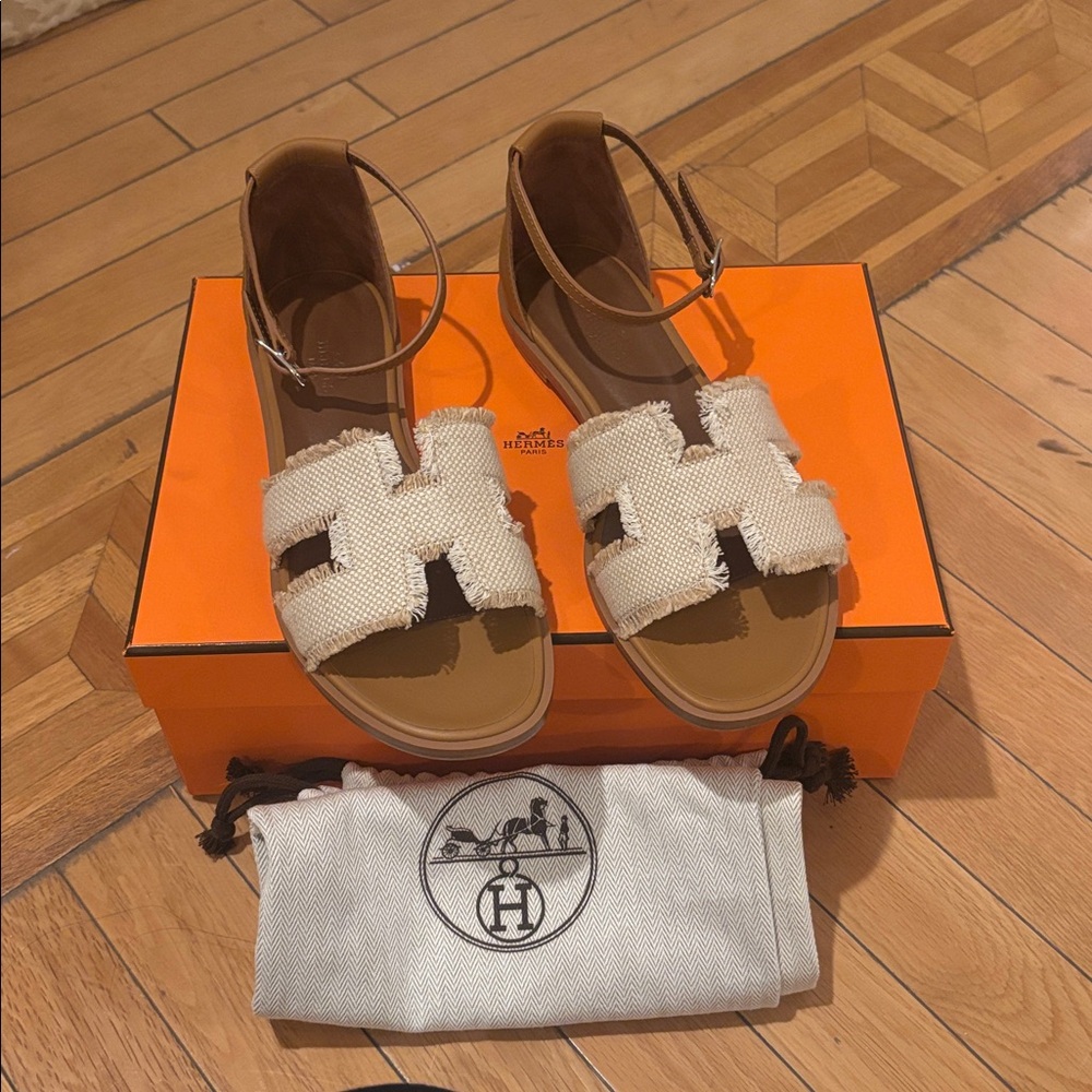 Hermès Santorini Sandals